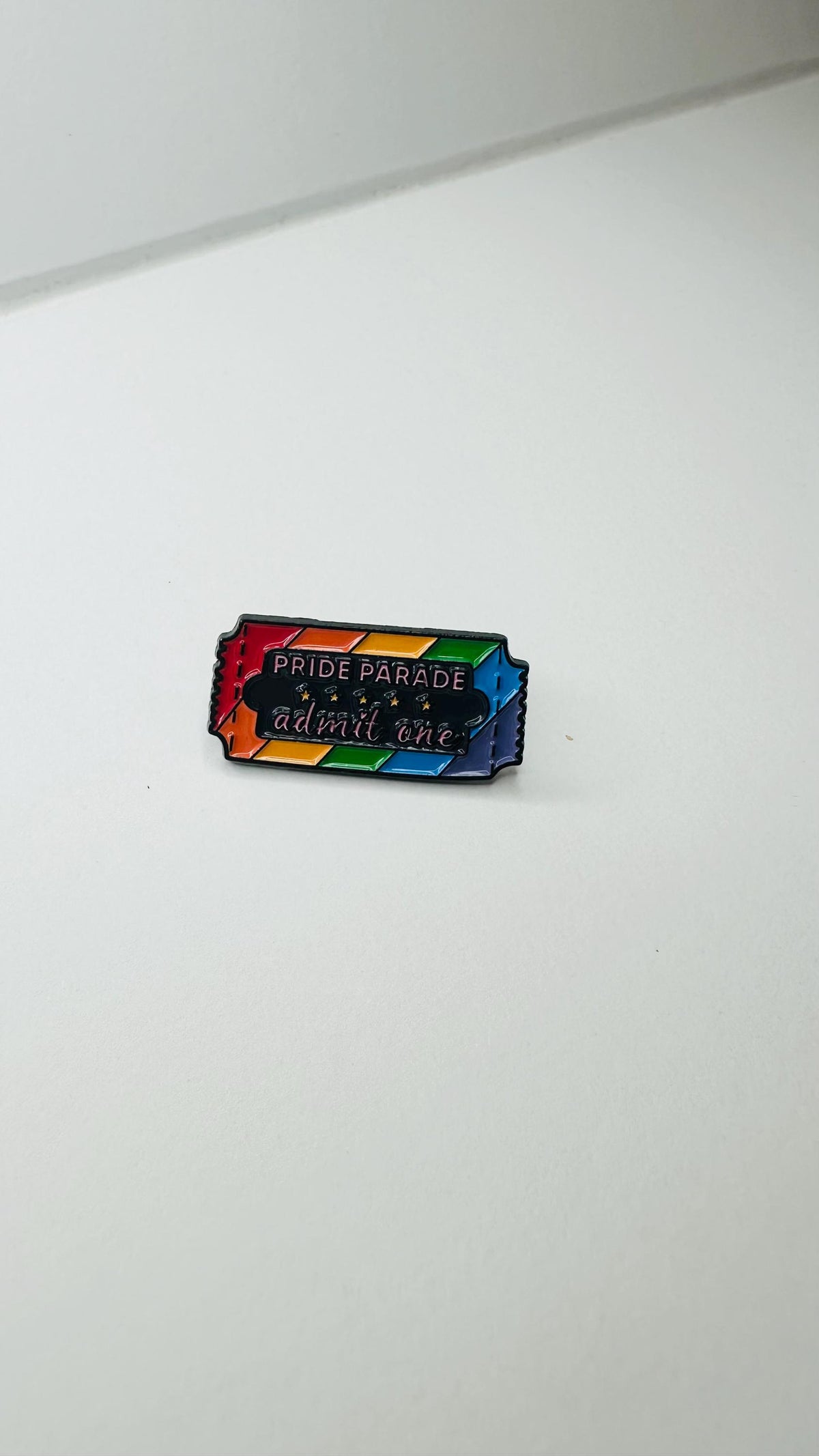 Too Queer to Be Silent Enamel Pin LGBTQ Pride Quote Brooch Rainbow Lapel Badge Jewelry Gifts for Gay Lesbian Friends
