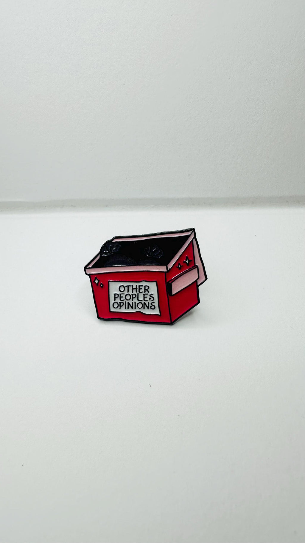 Cute Toilet Trash Can Shape Enamel Pin Cartoon Creative Decoration Brooch Lapel Badge Jewelry Gift for Friends
