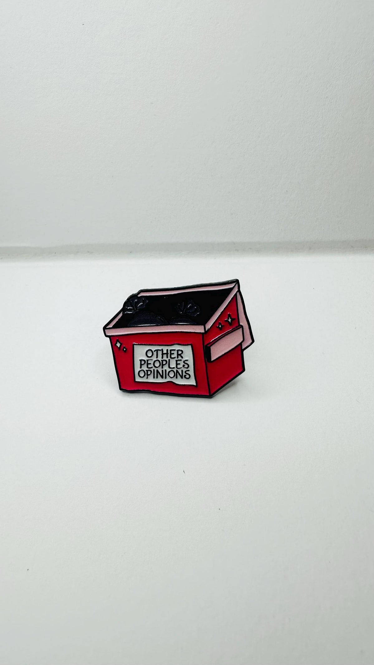 Cute Toilet Trash Can Shape Enamel Pin Cartoon Creative Decoration Brooch Lapel Badge Jewelry Gift for Friends
