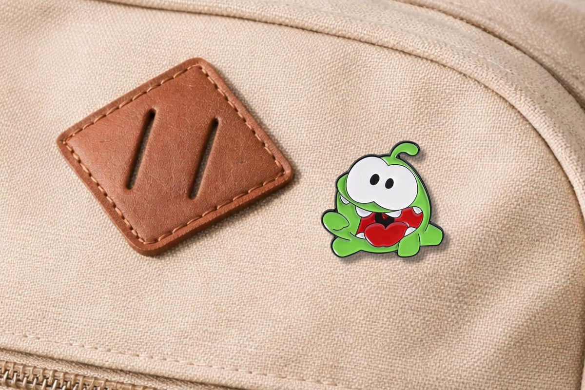 Cute Green Monster Enamel Pin – Funny Crying Sunglasses Cartoon Brooch – Kawaii Sad Face Lapel Badge – Quirky Monster Jewelry Gift