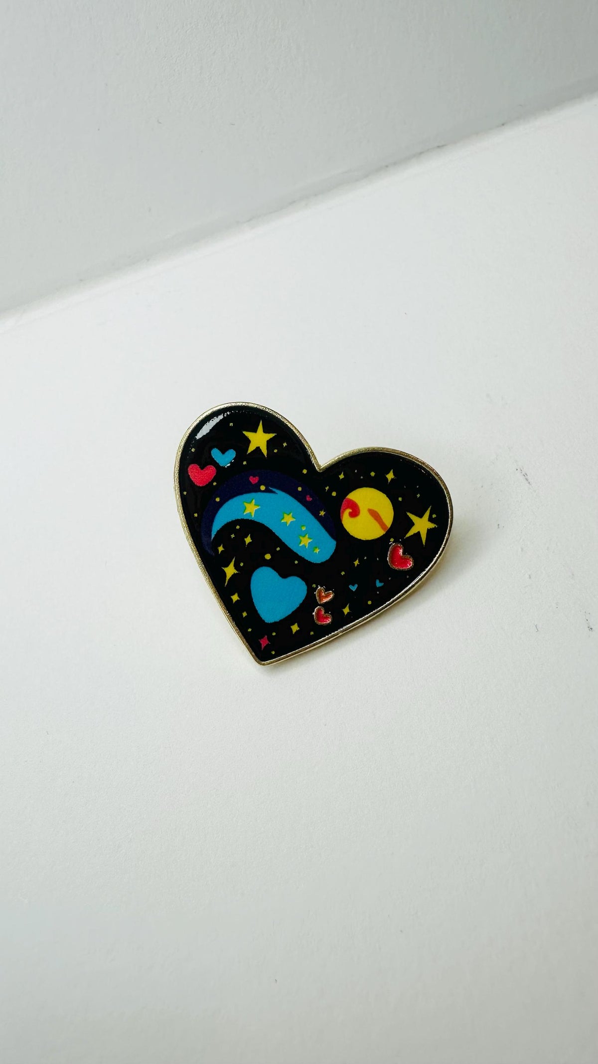 Dark Night Starry Sky Enamel Pin Rainbow Cat Heart Mountain Stamp Brooch Cute Nature Badge Backpack Decoration Lapel Pin Gift