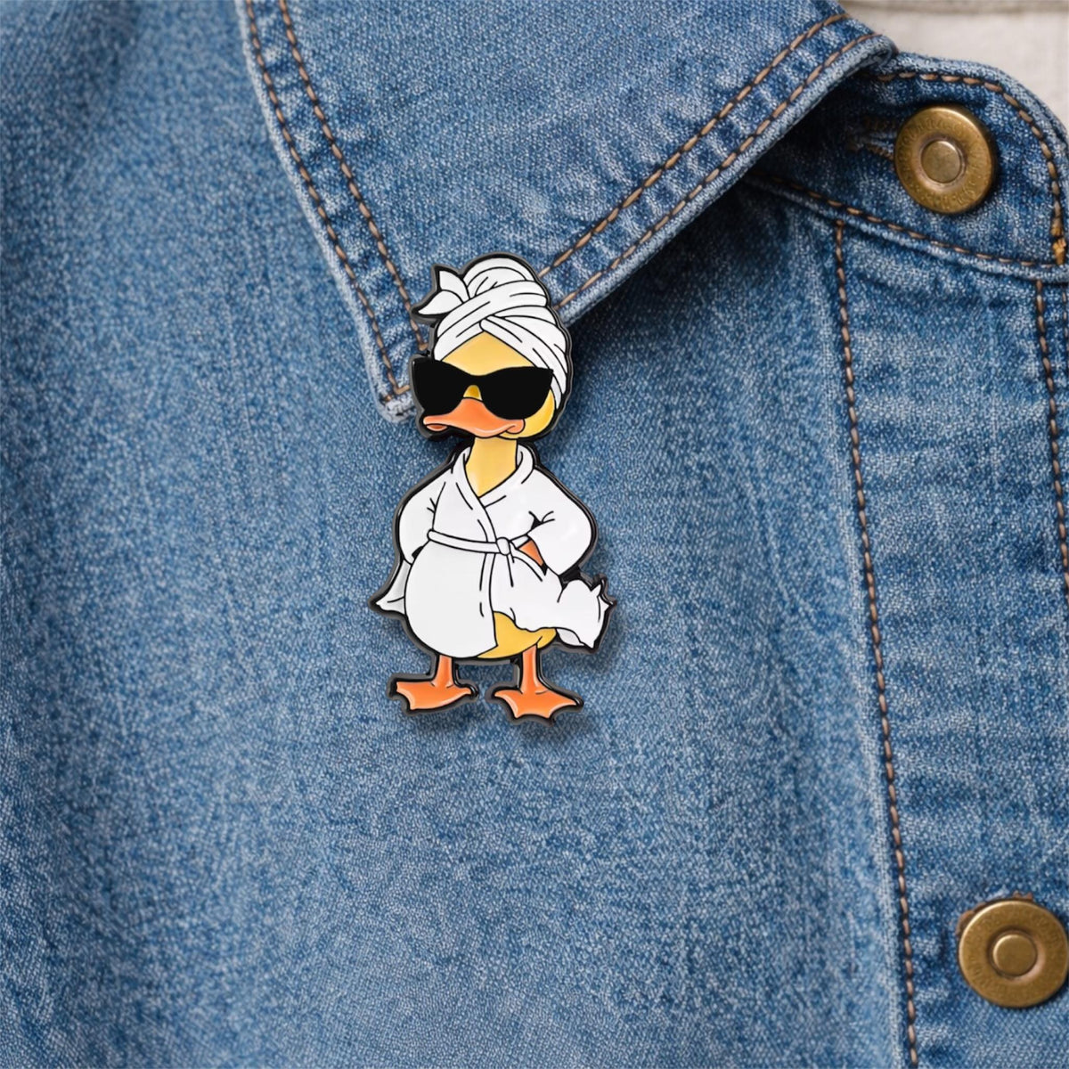 Cute Bathroom Animal Enamel Pins Goose in Sunglasses Duck in Towel Brooch Lapel Badge Jewelry