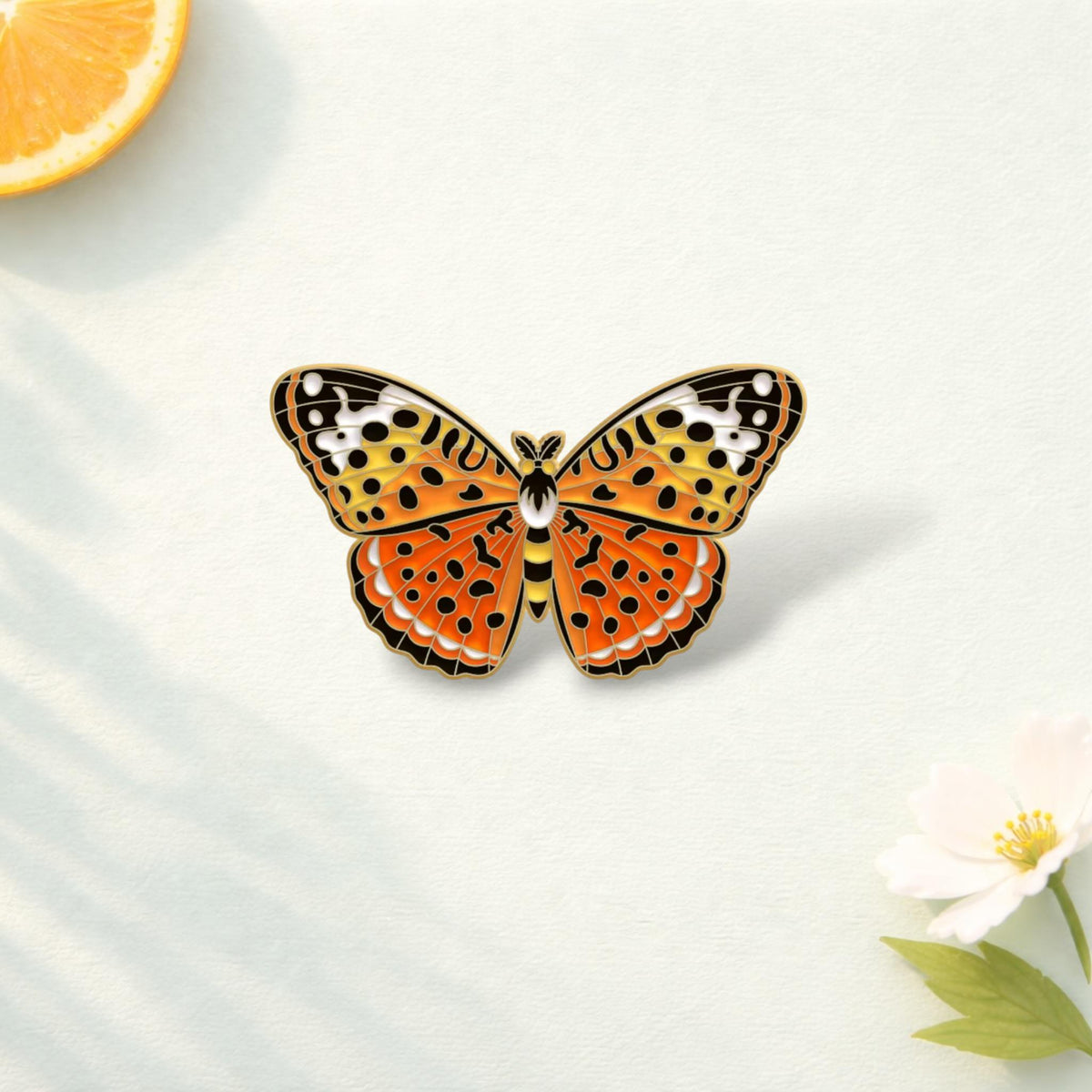 Colorful Butterfly Moth Enamel Pin Cartoon Insect Lepidoptera Brooch Specimen Lapel Badge Jewelry Gift for Friends