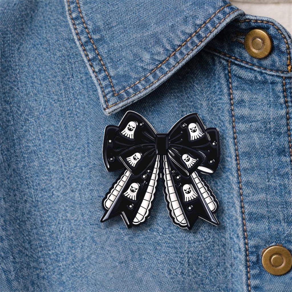 Punk Skull Bat Bowknot Enamel Pins Terrifying Skeleton Spider Brooch Lapel Badge Halloween Jewelry Gift