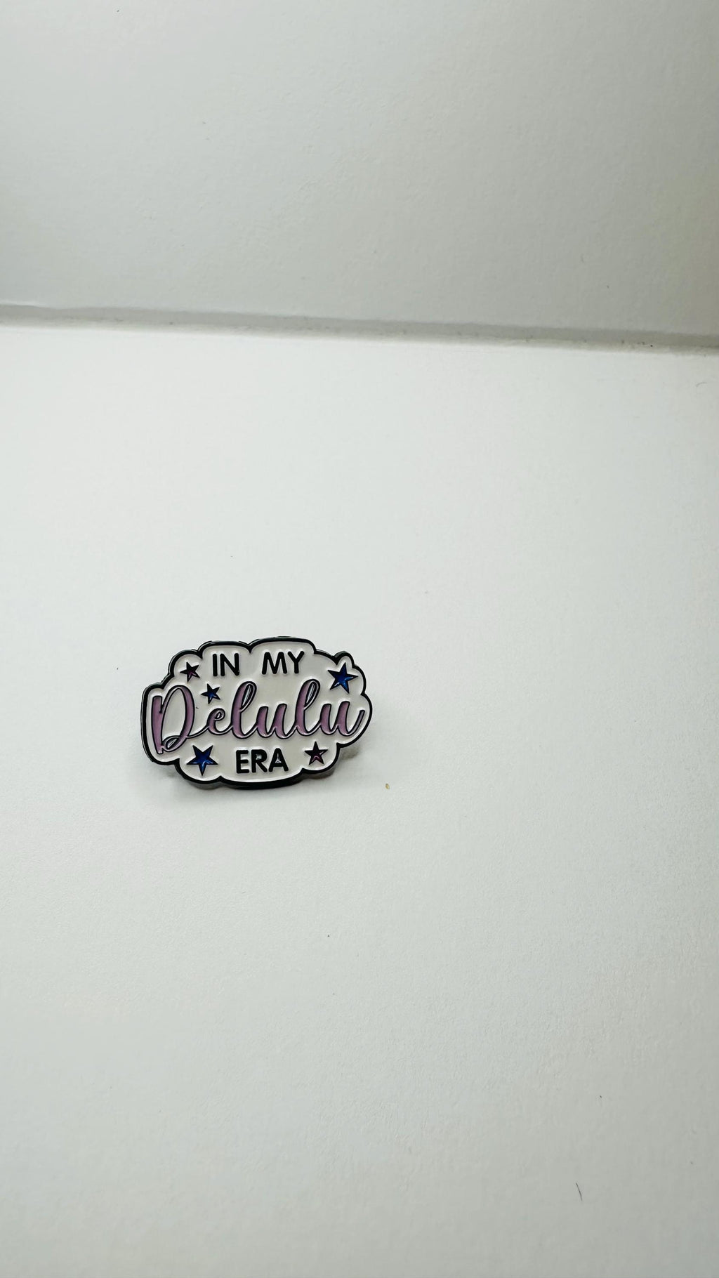 May Your Delulu Come Trululu Enamel Pin Funny Quote Brooch Delulu Era Lapel Badge Jewelry Gift for Friends
