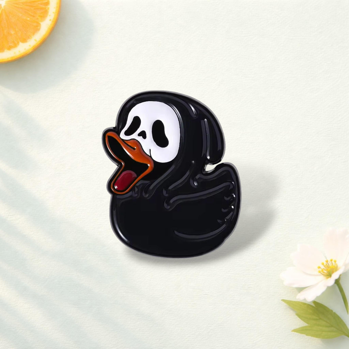 Halloween Duck Enamel Pin Cute Witch Ducky Brooch Kawaii Animal Badge Spooky Lapel Pin Backpack Jewelry Gift for Friends
