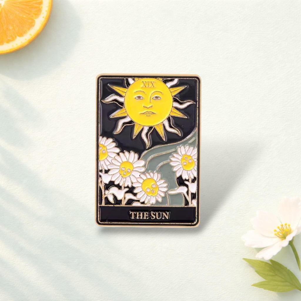 Tarot Enamel Pin Sun Moon Stars Gothic Skeleton Lover Brooch Witchy Badge Punk Dark Jewelry Custom Lapel Pin Gift for Friends