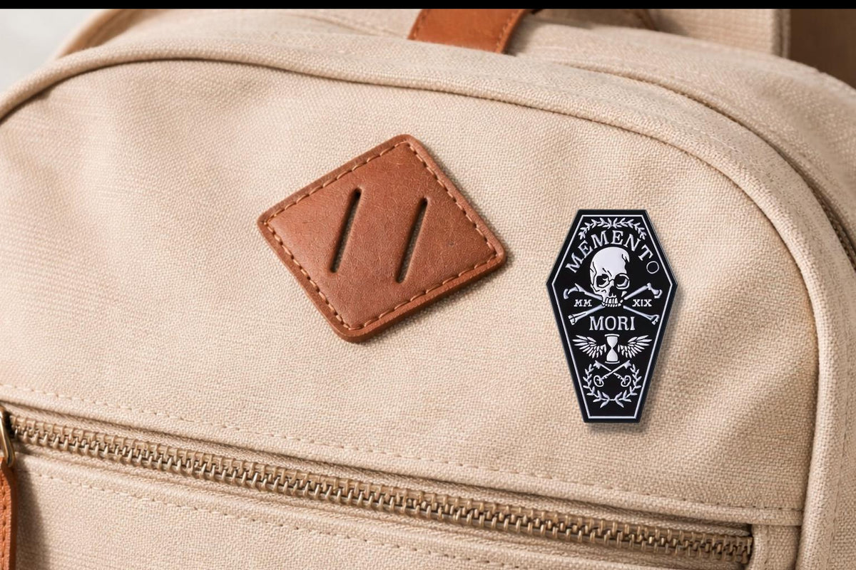 Memento Mori Enamel Pin Recuerda Tu Muerte Quote Brooch Skull and Coffin Lapel Badge Jewelry