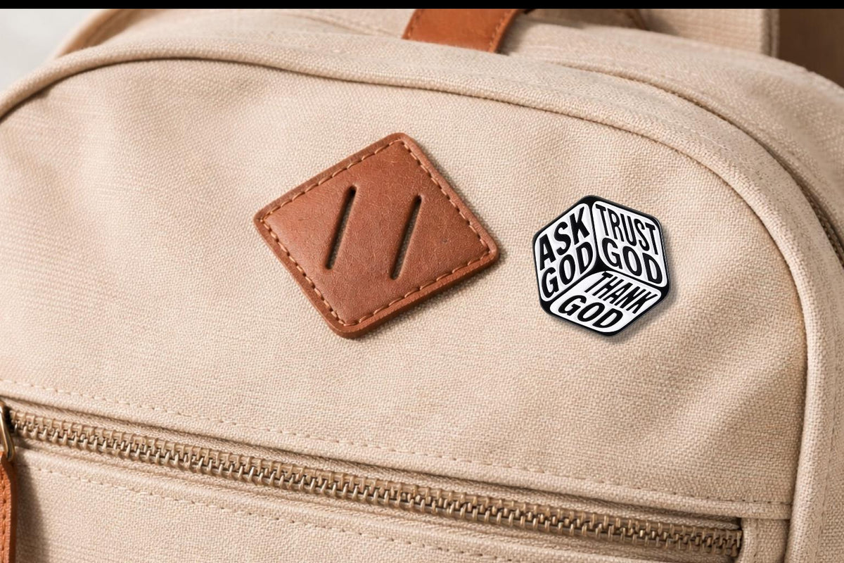 Jesus Cross Enamel Pin – “Do Not Worry God Is With You” Religious Faith Brooch – Christian Inspirational Lapel Badge –Spiritual Gift Jewelry