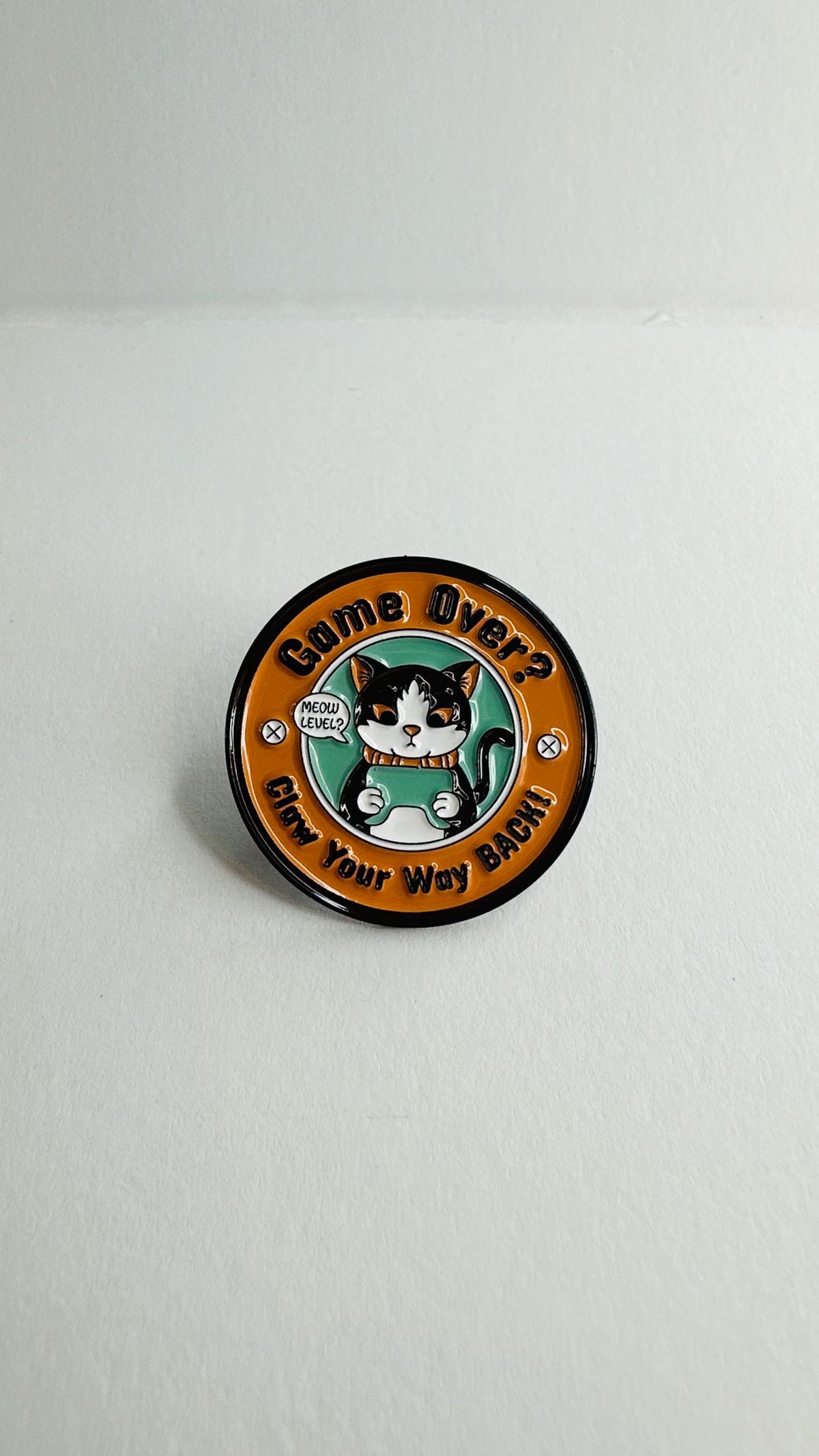 Cute Tiger Cat Enamel Pin – Round Funny Animal Brooch – Lapel Badge Fashion Jewelry Gift for Friends