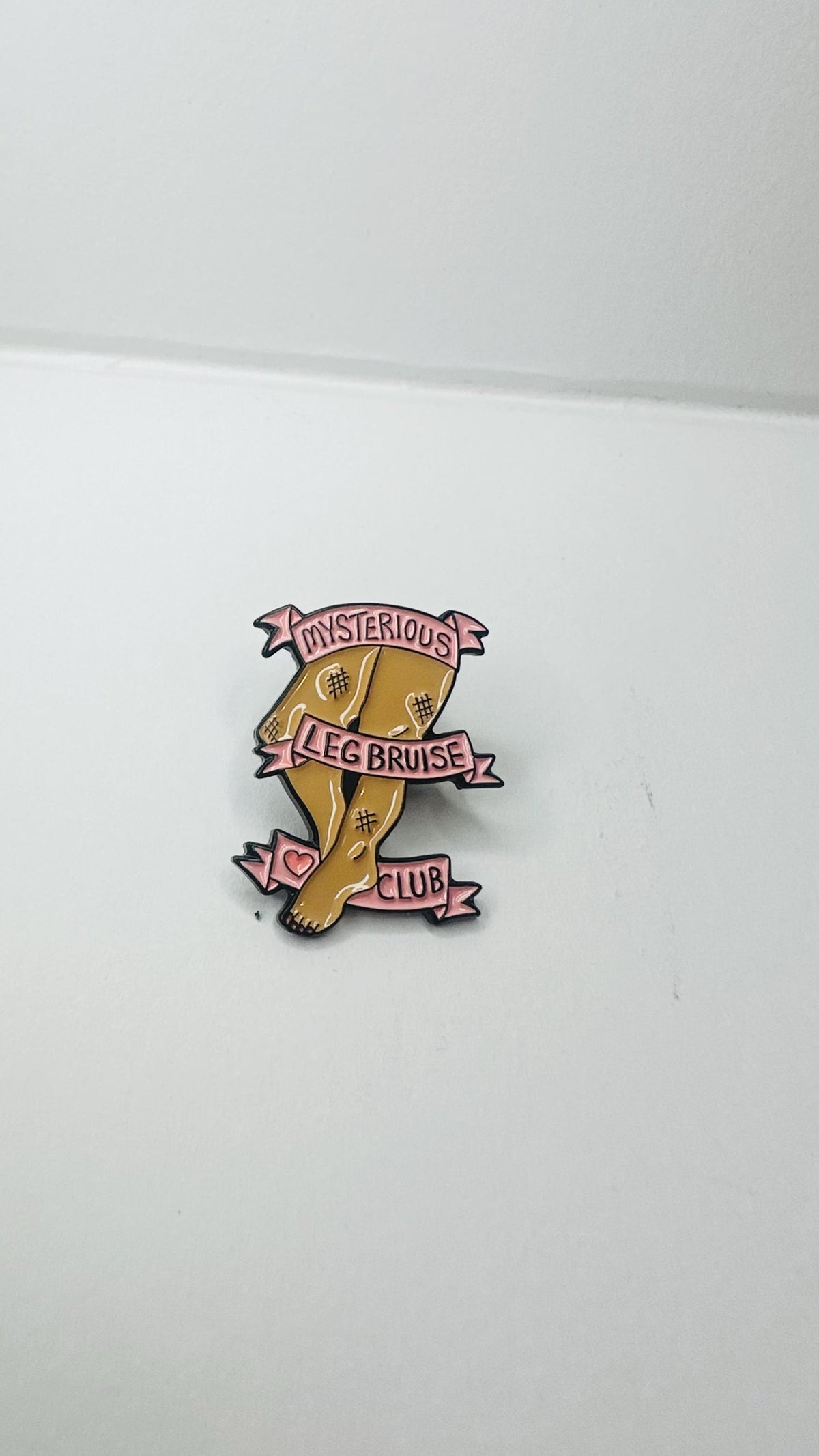 Mysterious Leg Enamel Pin Cartoon Brooch Funny Body Part Badge Metal Lapel Pin Fashion Backpack Accessory Jewelry Gift Friends