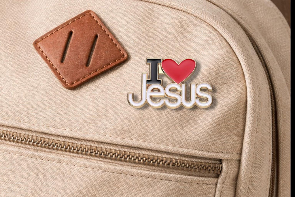 I Love Jesus Enamel Pins Custom Phrase With Heart Brooches Shirt Collar Lapel Badges Simple Jewelry Gift for Kids