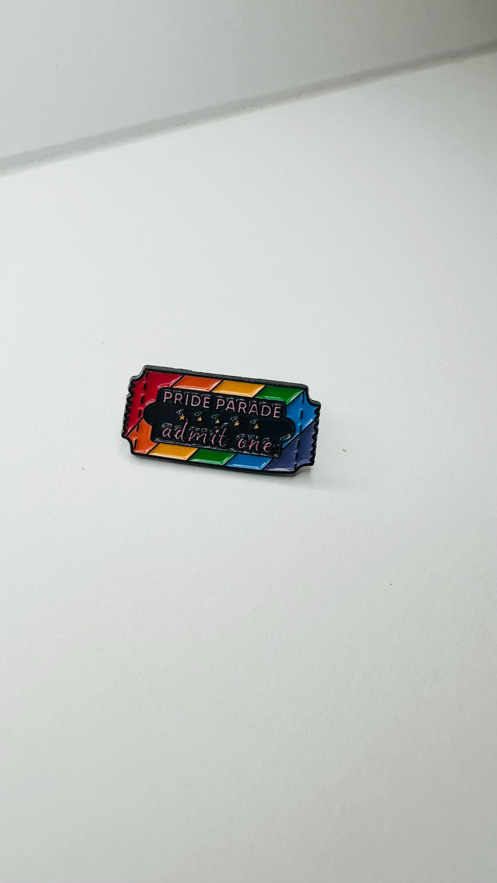 Too Queer to Be Silent Enamel Pin LGBTQ Pride Quote Brooch Rainbow Lapel Badge Jewelry Gifts for Gay Lesbian Friends