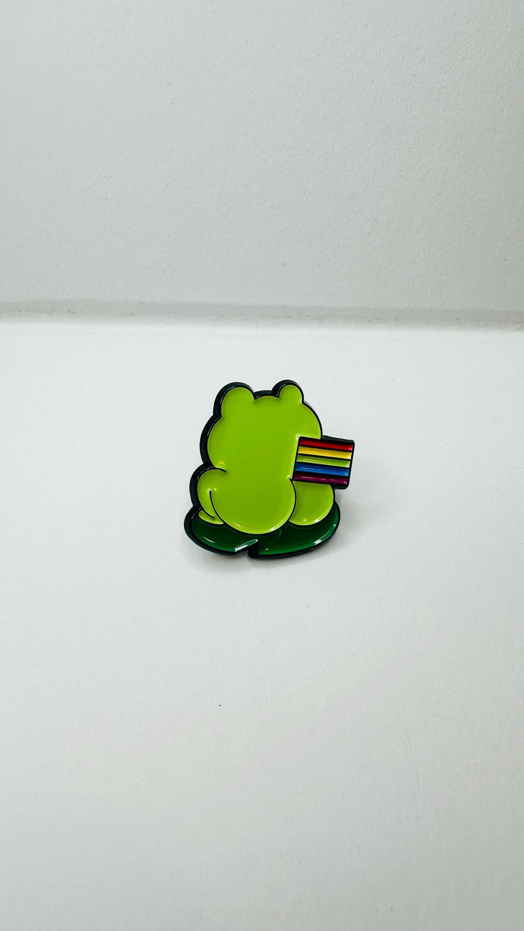 Cute and Funny Frog Enamel Brooch Fashion Clothing Accessories Gift