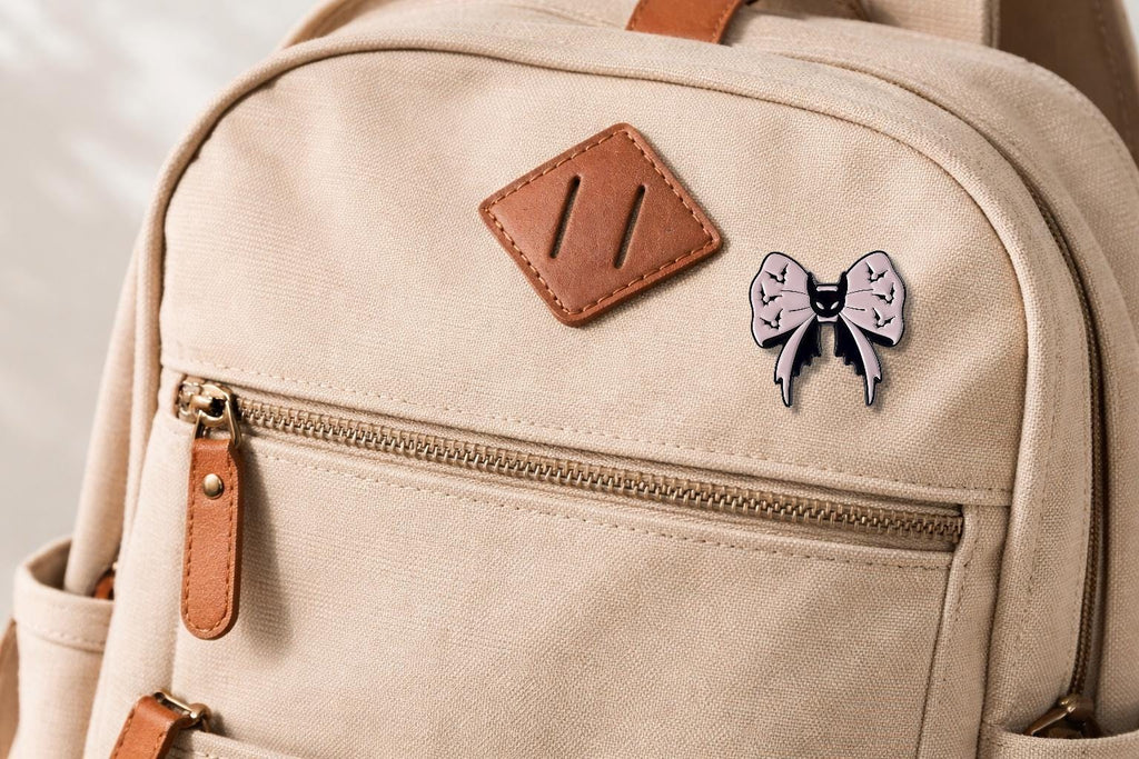 Punk Skull Bat Bowknot Enamel Pins Terrifying Skeleton Spider Brooch Lapel Badge Halloween Jewelry Gift