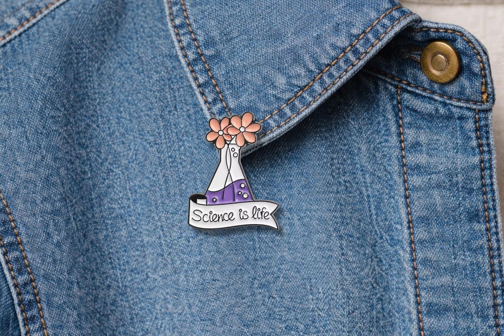Scientific Microscopic Observation Enamel Pin – Molecular Gene Medical Brooch – STEM Doctor Science Lapel Badge – Lab & Biology Jewelry Gift