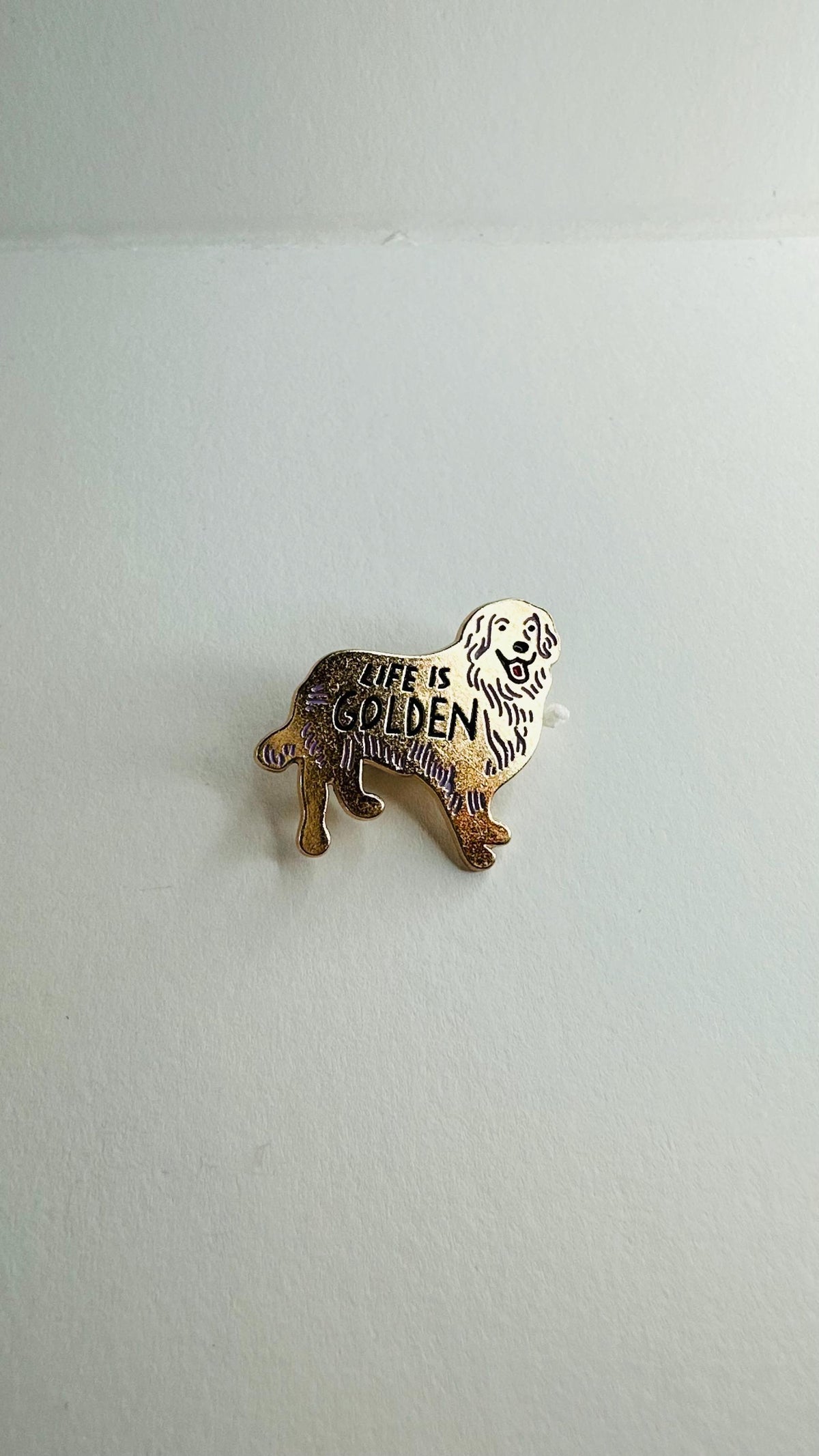 Golden Retriever Enamel Pin Cute Dog Brooch Happy Puppy Lapel Badge Pet Lover Jewelry Gift for Dog Lovers Backpack Pin