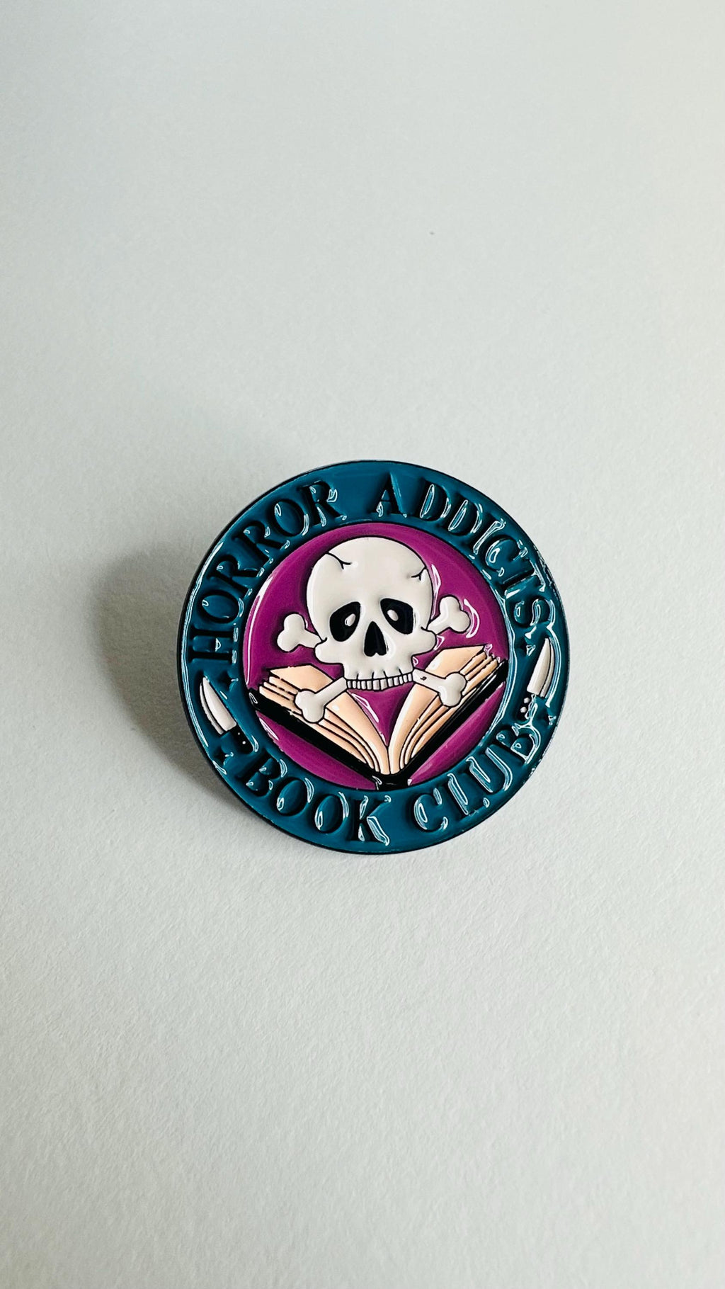 Horror Addicts Book Club Enamel Pin Skull Design Brooch Lapel Badge Gothic Jewelry Accessories Gift