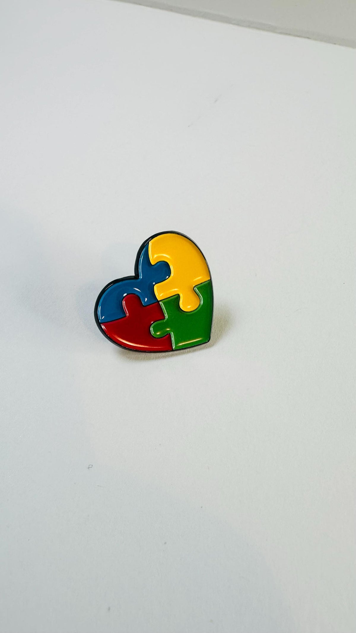 Autism Awareness Enamel Pin Colorful Puzzle Brooch Neurodiversity Awareness Lapel Badge Jewelry Gift for Friends
