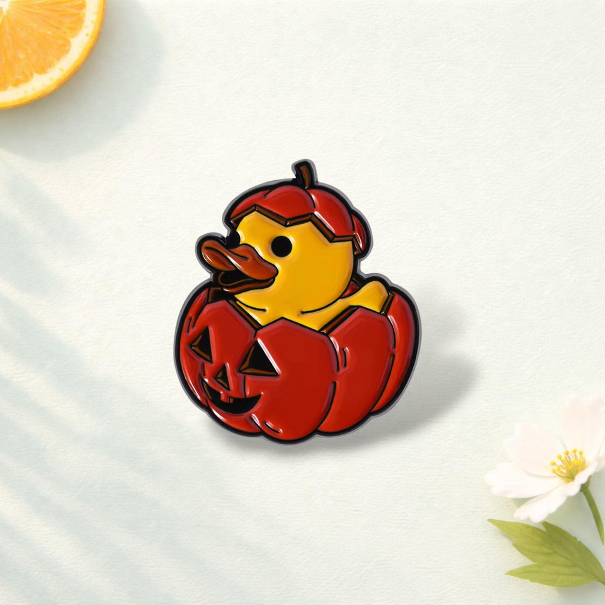 Halloween Duck Enamel Pin Cute Witch Ducky Brooch Kawaii Animal Badge Spooky Lapel Pin Backpack Jewelry Gift for Friends