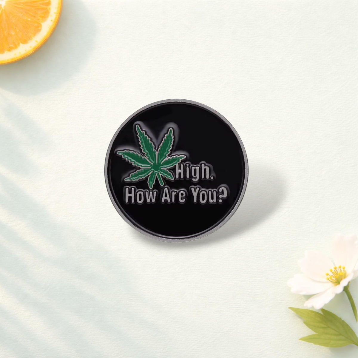 Punk Black Round Enamel Pin Tobacco Leaf Brooch Goth Style Lapel Badge Bag Hat Clothes Collar Jewelry Gift for Friends