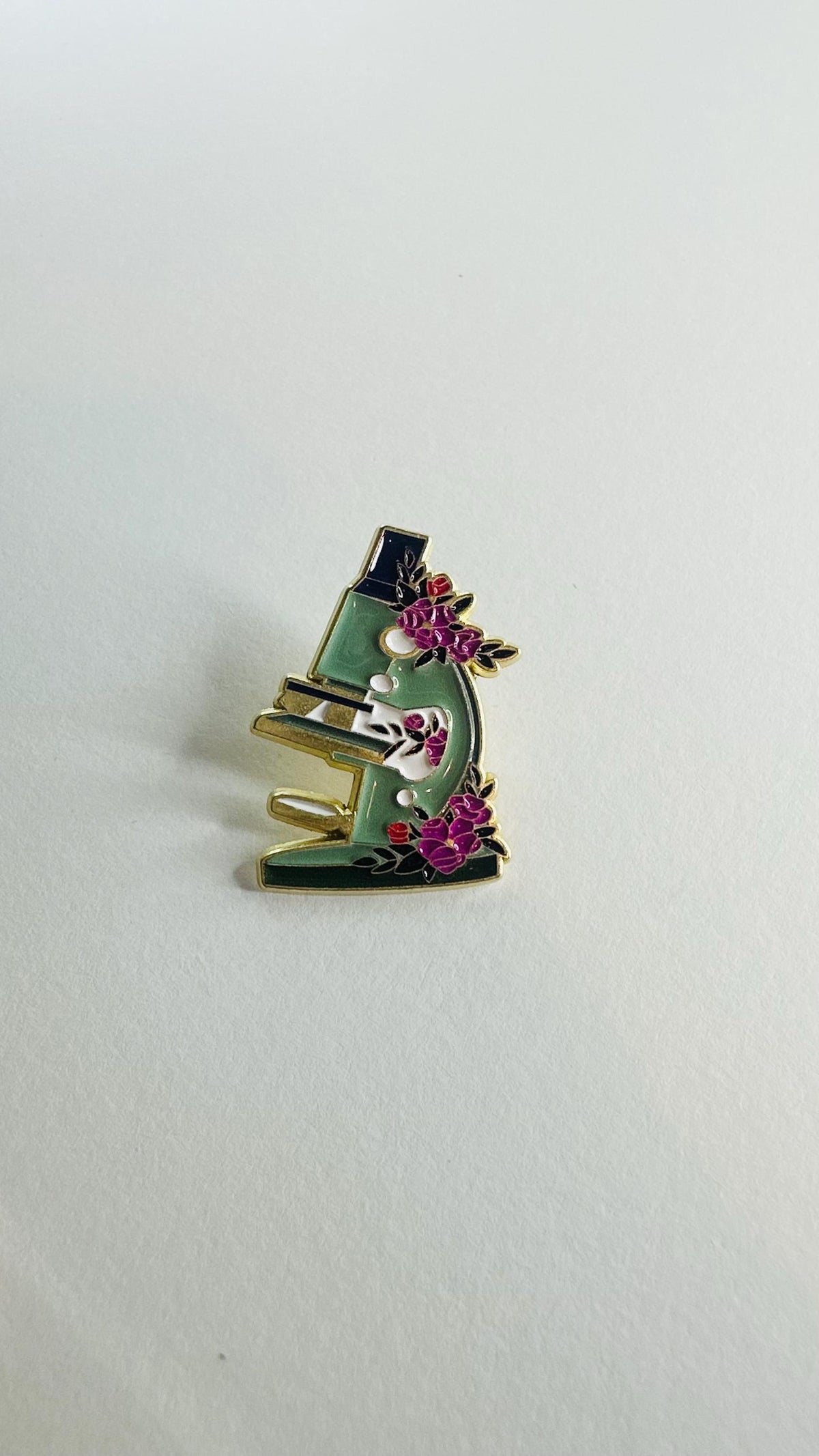 Mint Green Microscope Enamel Pin Floral Pattern Lab Instrument Badge Science Gift Researcher Brooch Clothing Accessory Jewelry