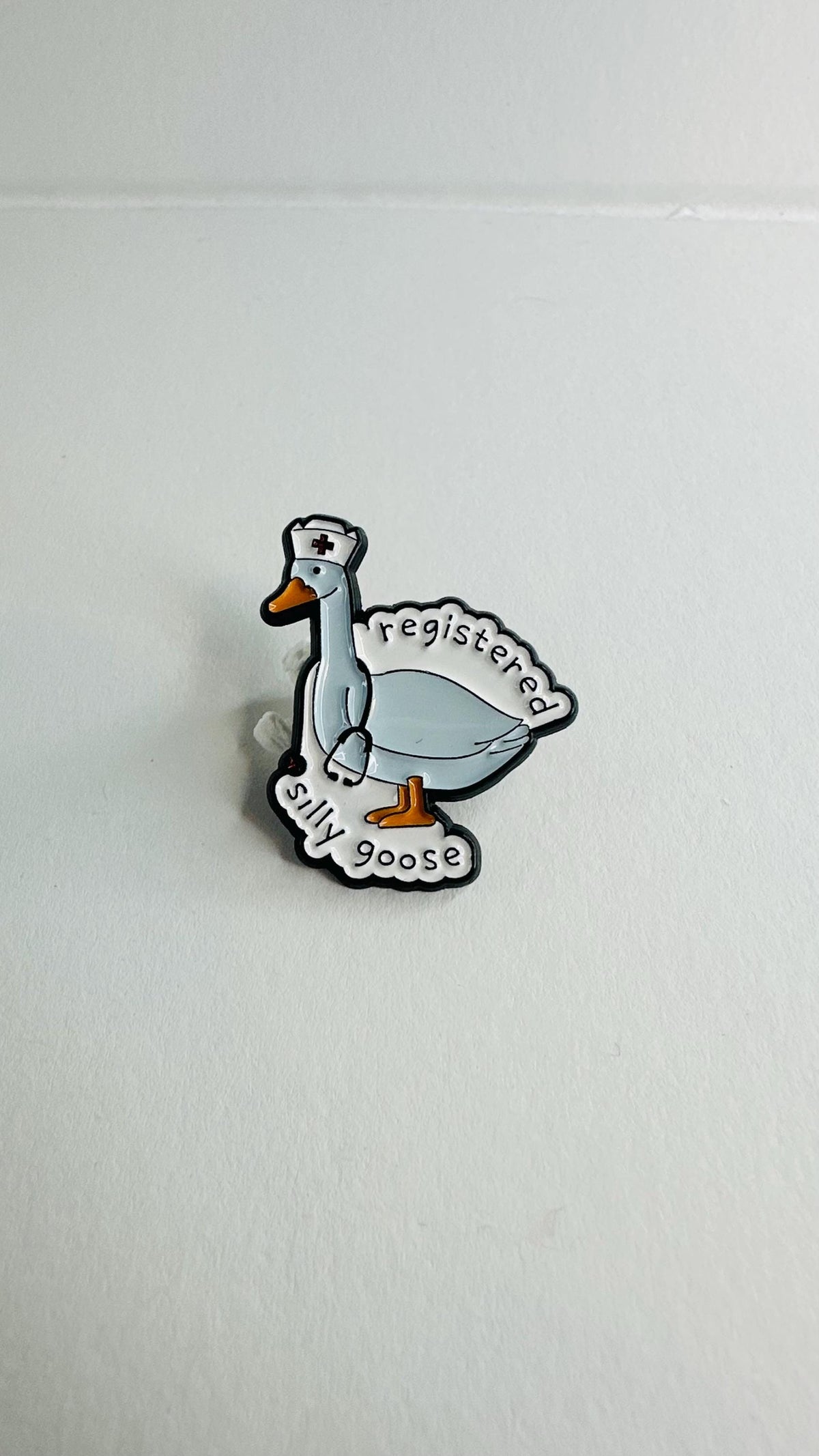 Registered Silly Goose Nurse Enamel Pin Cute Cartoon Medical Goose Brooch Funny Nurse Gift Lapel Badge Jewelry