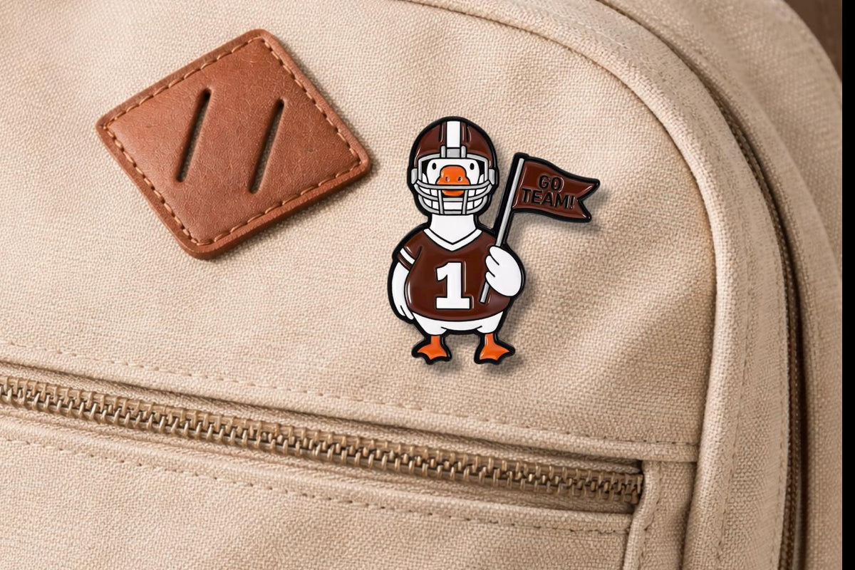 American Football Rugby Duck Enamel Pin Cartoon Duck With Flag Go Team Brooch Backpack Lapel Badge Jewelry