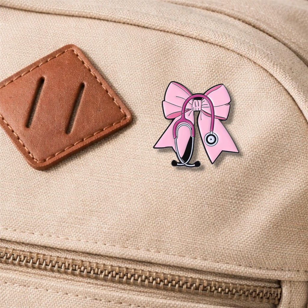 Pink Bow Stethoscope Enamel Pin – Cute Medical Nurse Doctor Brooch – Aesthetic Healthcare Lapel Badge – Nurse Gift Jewelry Accessories
