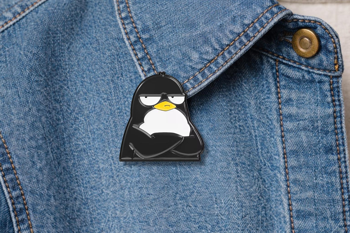 Arrogant Impatient Animal Enamel Pin – Funny Frowning Crocodile & Gull Brooch – Meme Expression Lapel Badge – Quirky Animal Jewelry Gift