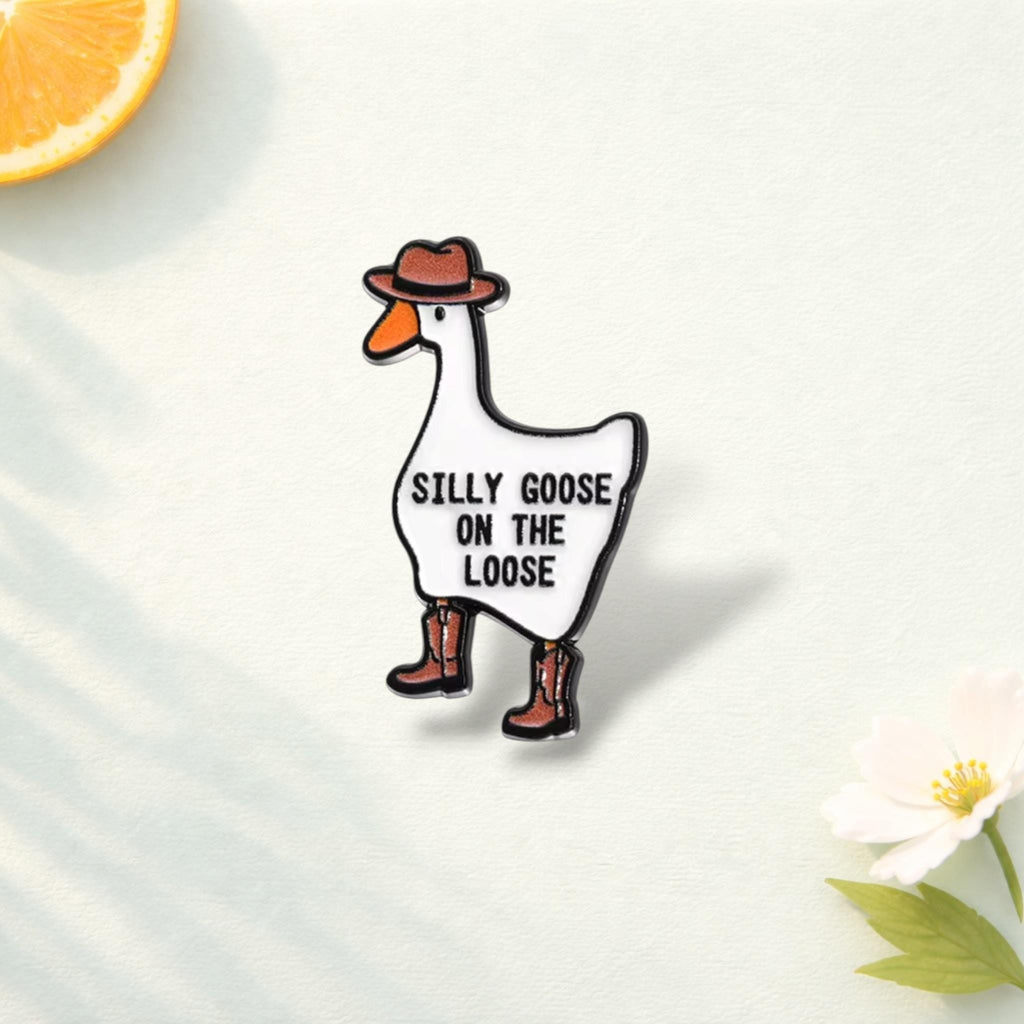 Cute Ducktor Goose Enamel Pin Cartoon Animal Doctor Brooch Funny Goose Lapel Badge Backpack Jewelry Gift for Friends