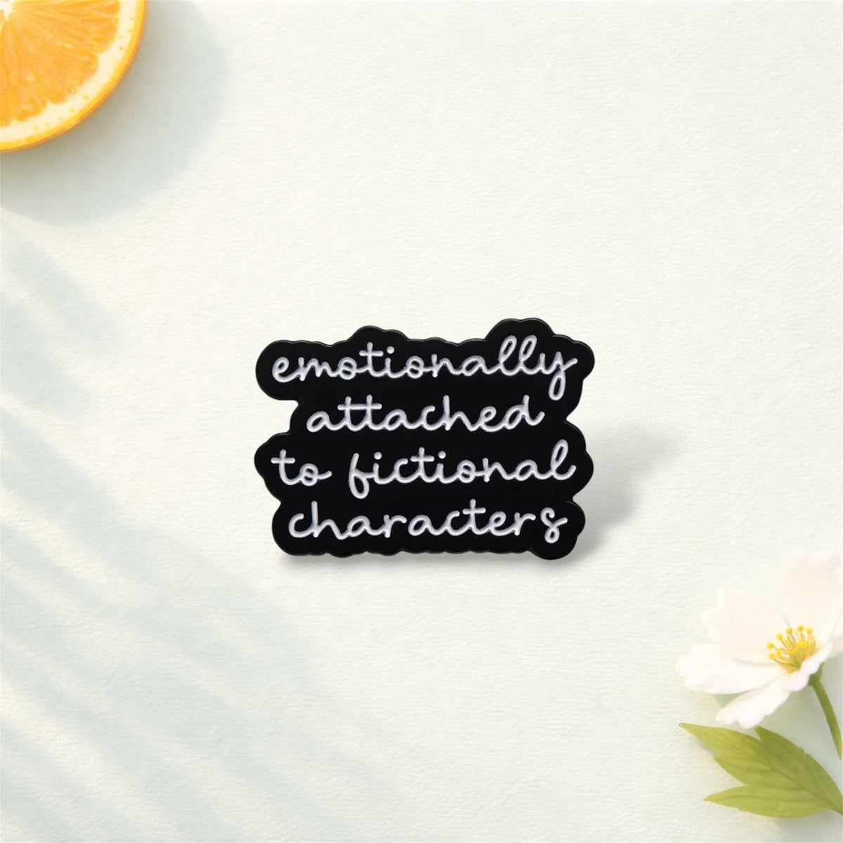 Literary Embrace Enamel Pin – Fictional Characters Book Lover Brooch – Reading Enthusiast Lapel Badge – Bookish Aesthetic Jewelry Gift