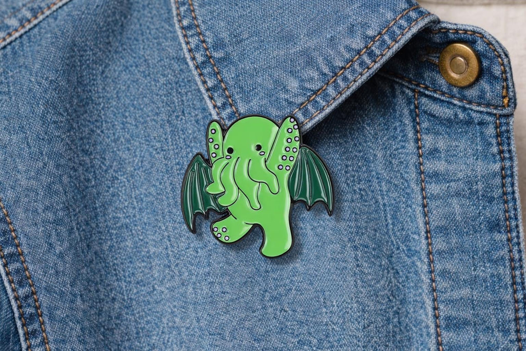 Cthulhu Mythology Enamel Pin – Lovecraft Tentacles & Bat Wings Brooch – Dark Fantasy Horror Lapel Badge – Gothic Mythical Jewelry Gift