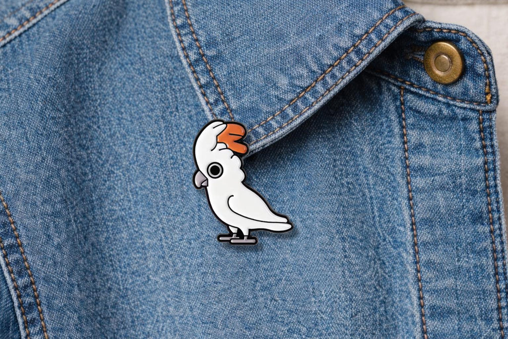 Cartoon Animal Parrot Enamel Pins Macaw Cockatoo Cockatiel Bird Brooch Lapel Backpack Badge Jewelry Gift