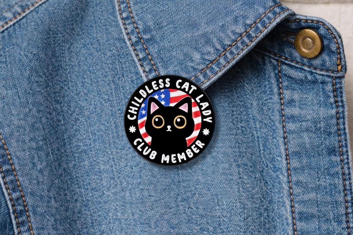Childless Cat Lady Club Enamel Pin Cute Black Cat American Flag Brooch Funny Cat Lover Lapel Badge Jewelry Gift