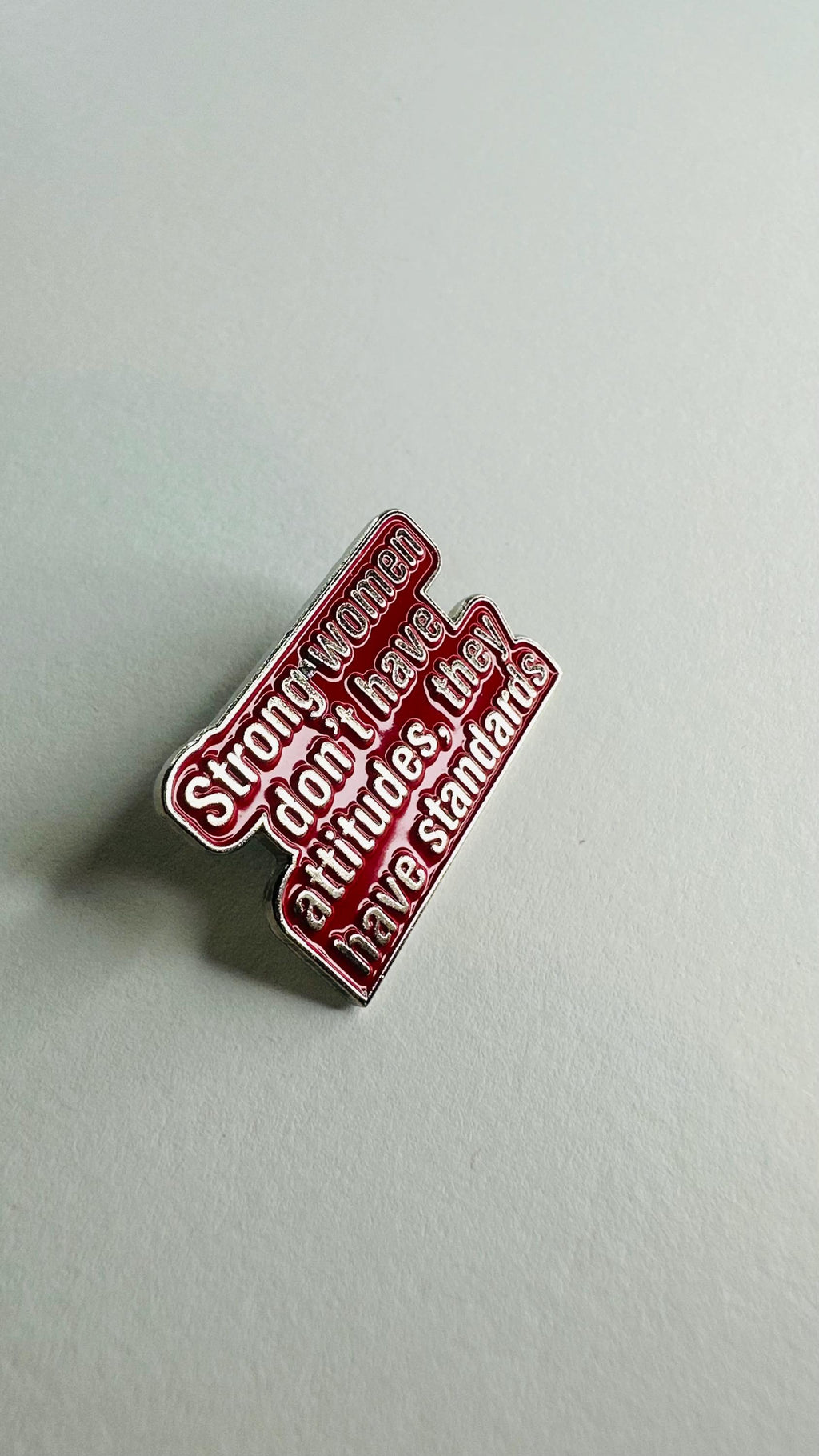 Strong Women Enamel Pin Inspirational Feminist Quote Brooch Life Quote Lapel Badge Jewelry Gift for Women Backpack Pin