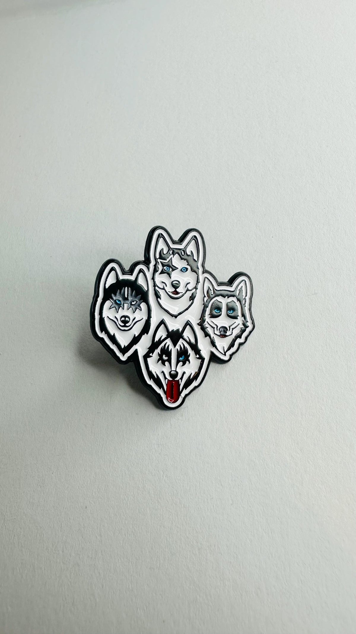 Husky Rock Band Enamel Pin Cartoon Black White Dog Music Brooch Funny Animal Lapel Badge Jewelry Gift