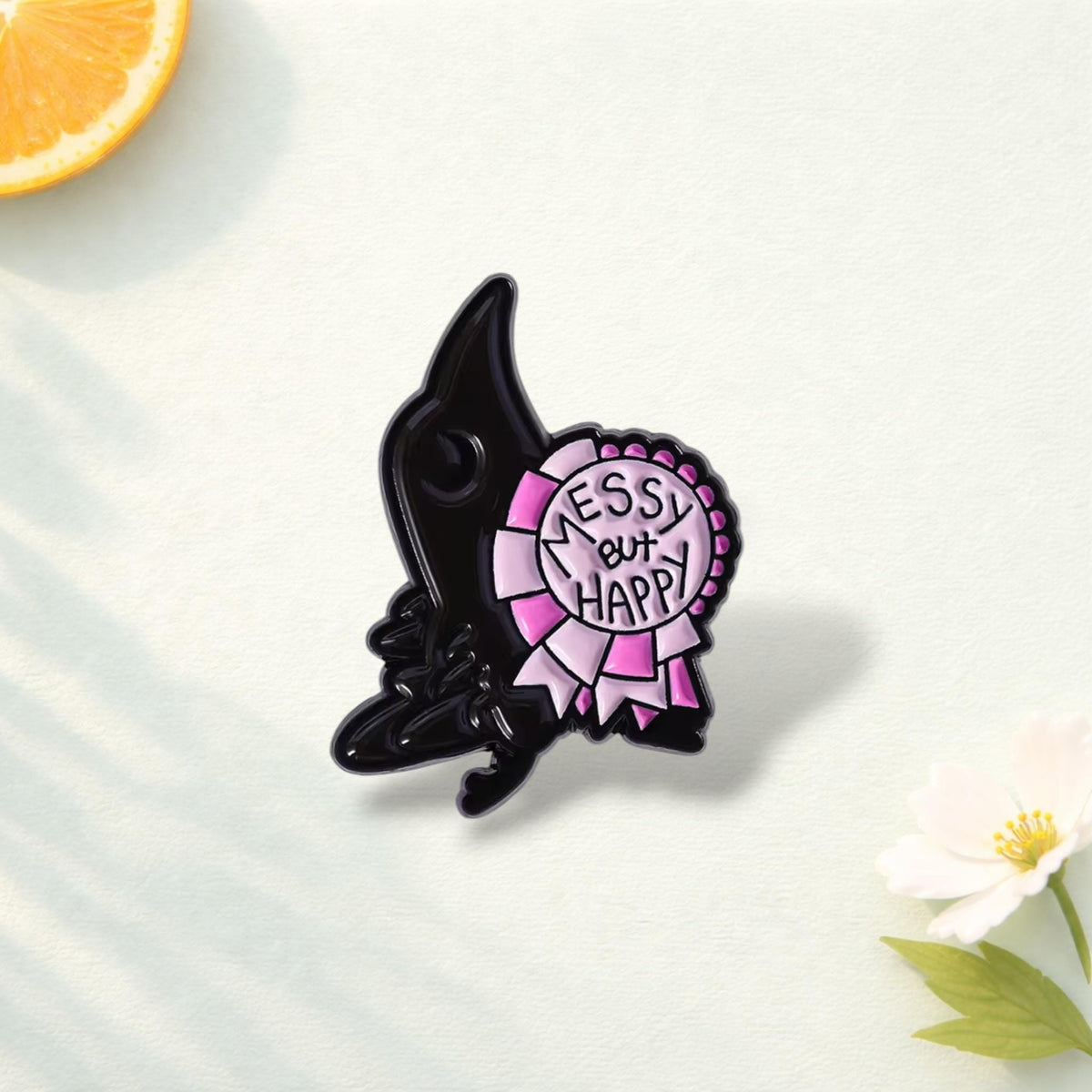 Black Raven Enamel Pin Cute Bird Brooch Gothic Crow Badge Animal Lover Gift Lapel Pin Backpack Jewelry Accessory for Friends