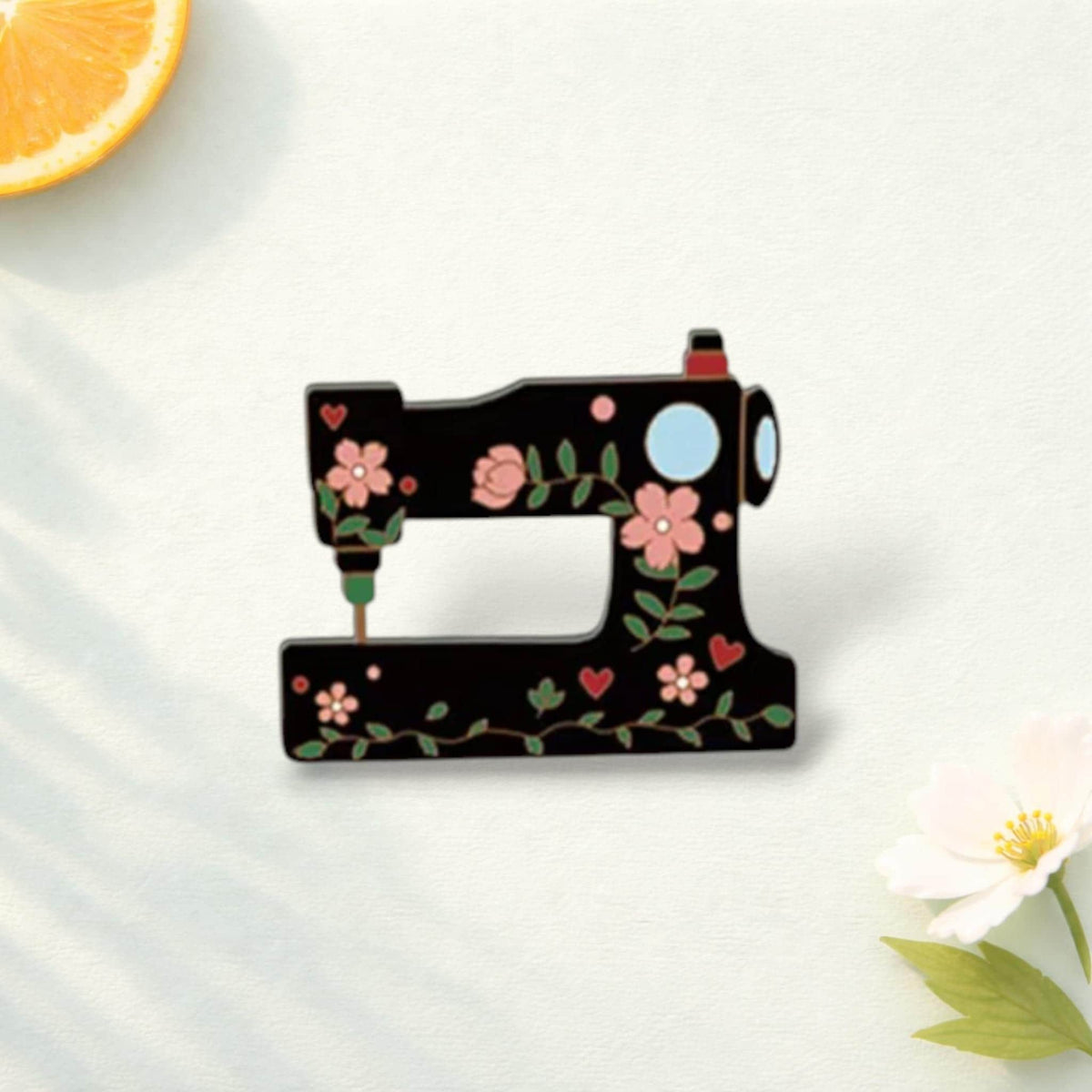 Floral Sewing Machine Enamel Pin Seamstress Gift Tailor Brooch Quilting Lover Badge Sewing Lover Lapel Pin Craft Jewelry