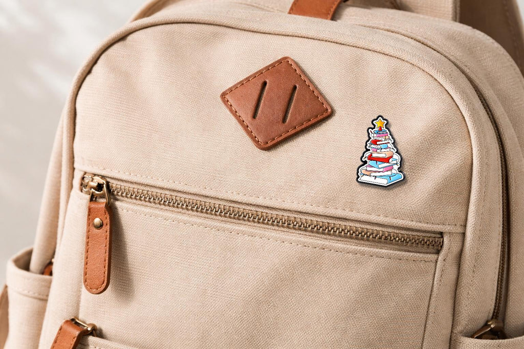 Books Christmas Tree Enamel Pin Festive Book Lover Ornament Brooch Holiday Reading Gift Lapel Badge Jewelry Accessories