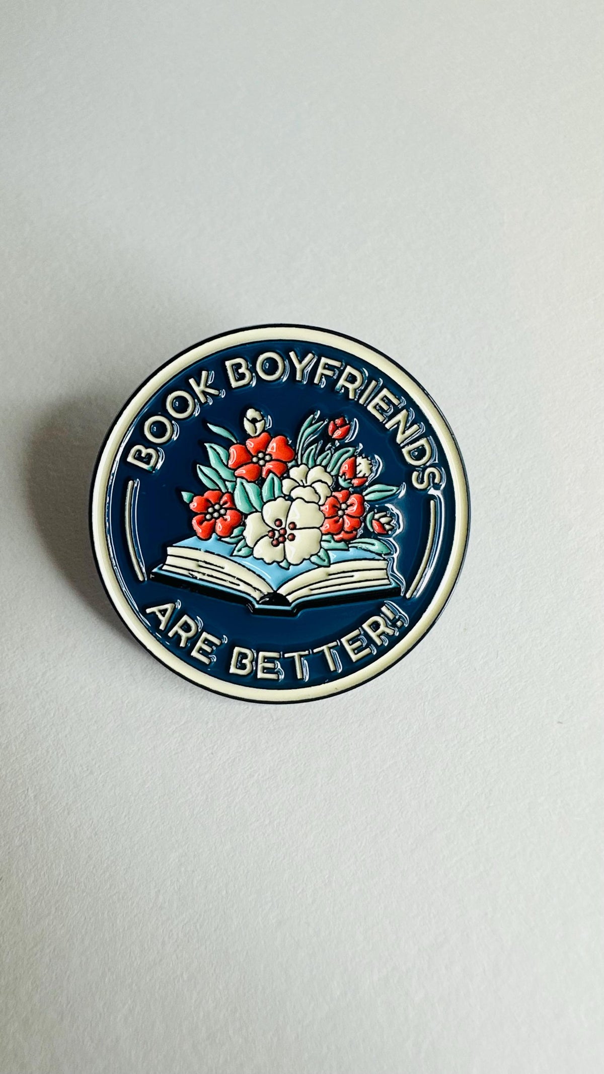 Horror Addicts Book Club Enamel Pin Skull Design Brooch Lapel Badge Gothic Jewelry Accessories Gift