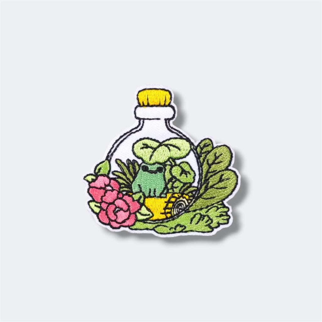 Heart Letter Flower Embroidered Patch – Custom Iron-On Applique Logo Badge – Cute Floral Personality Clothing Patch for Jackets & Bags