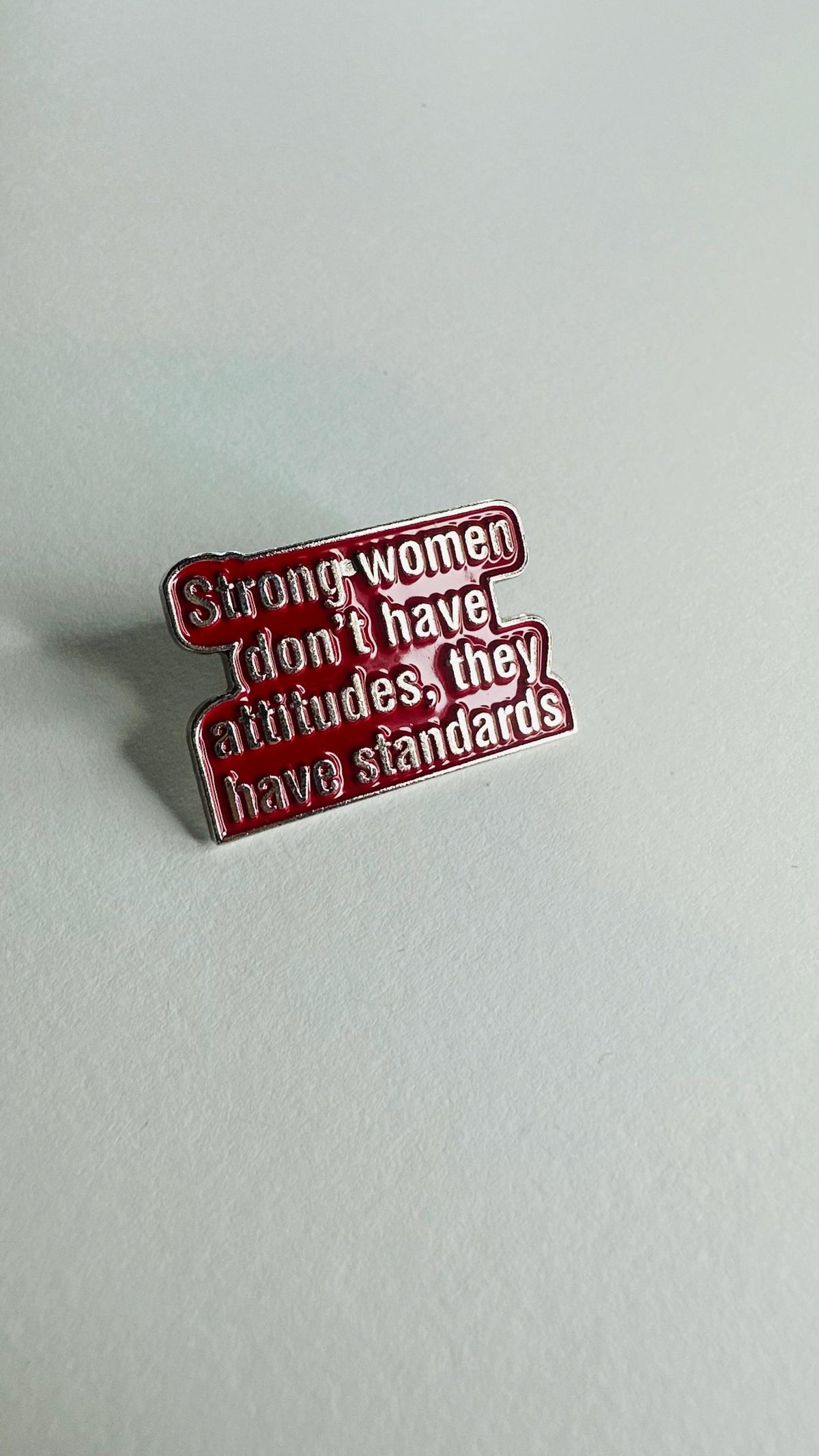 Strong Women Enamel Pin Inspirational Feminist Quote Brooch Life Quote Lapel Badge Jewelry Gift for Women Backpack Pin